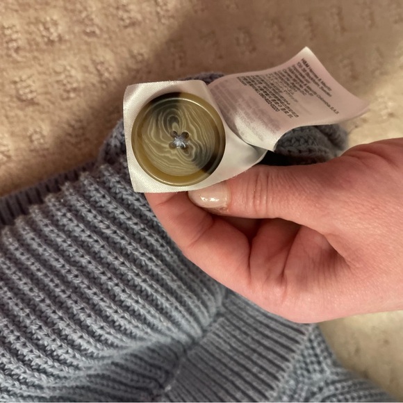 H&M Women's Light Blue Oversized Cardigan Sweater - Picture 13 of 15